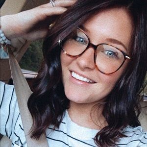 Meet your Posher, Bethanie